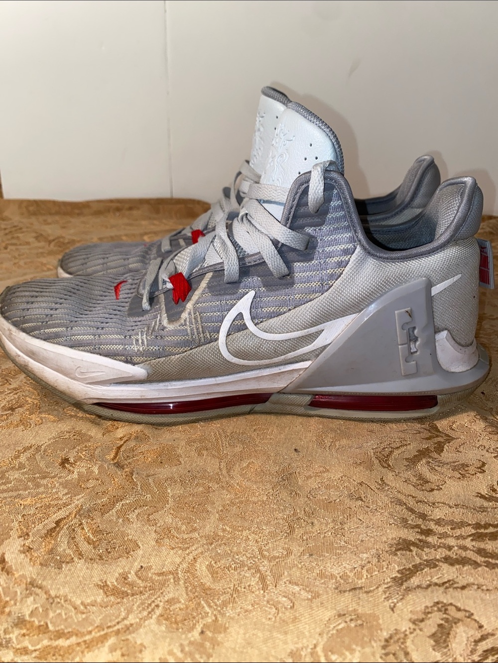 Nike - LEBRON WITNESS 6 'PURE PLATINUM'